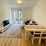 Westside Garden Modren Family With Parking Budapest