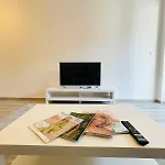 Westside Garden Modren Family With Parking * Budapest