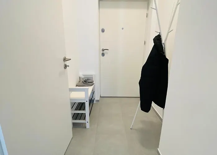 Apartman Westside Garden Modren Family With Parking